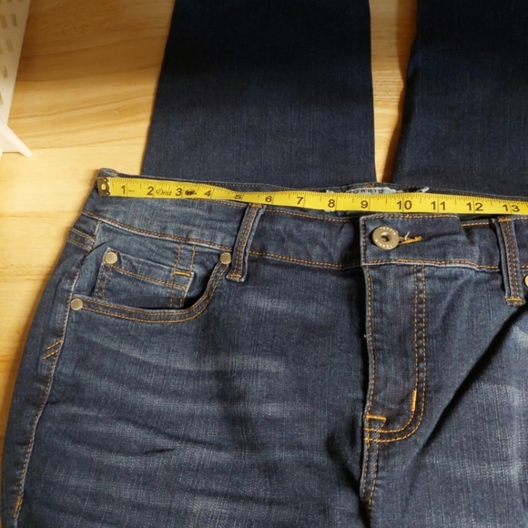 NEW Torrid Bombshell skinny jeans size 16 New! - Picture 11 of 13